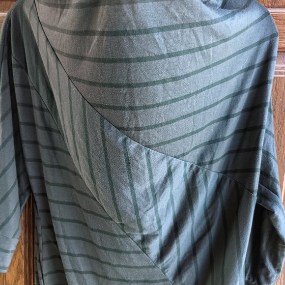 Vanity Striped Cowl Neck Top - Picture 7 of 8